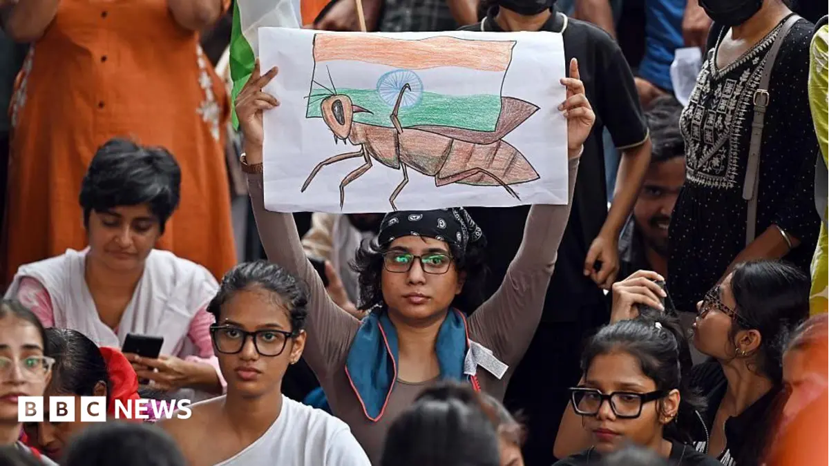 Indian Opposition Congress Party Protests Outside Modi's Residence Over 'Cockroach' Remarks