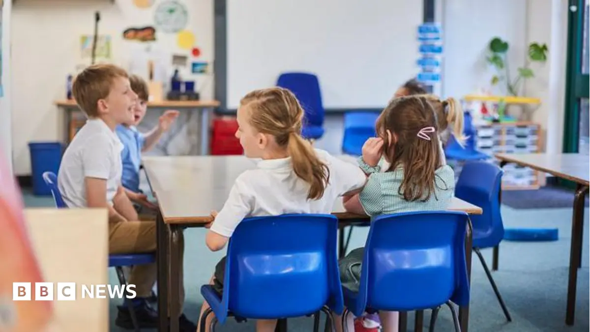 Free School Meal Pupils Trail Peers by 18 Months in GCSE Attainment, Institute Warns