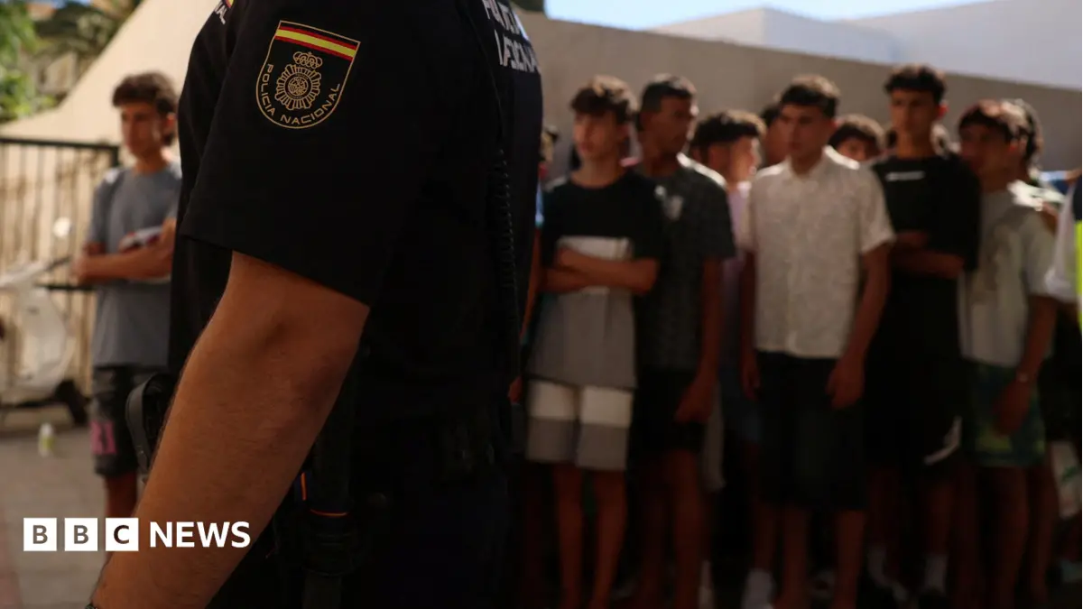 Ceuta Mayor-President States Thousands of Migrants Remain After Morocco Border Crossings