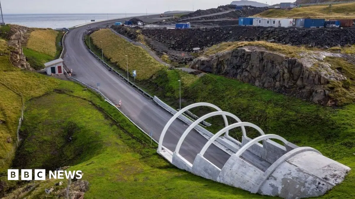 Shetland Council Considers Subsea Tunnels to Mainland, Replacing Ageing Ferries