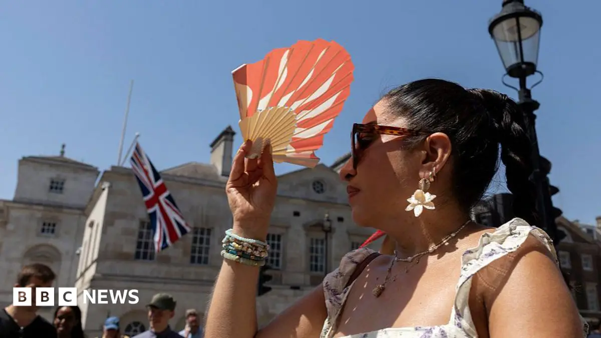 UK Records Hottest June Day and Night with 36.7C Peak in Somerset