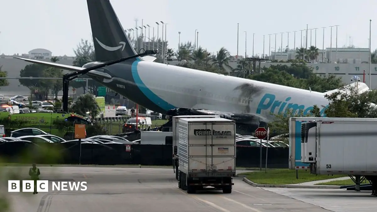 Boeing 767 Cargo Plane Runway Overrun at Miami Airport Kills Five