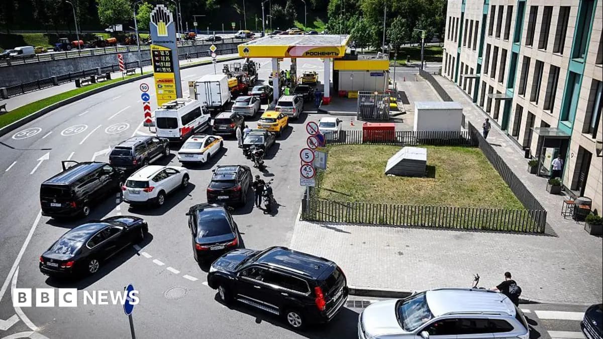 Russian Regions Face Severe Petrol Shortages Amid Harvest Season, Driving Up Prices