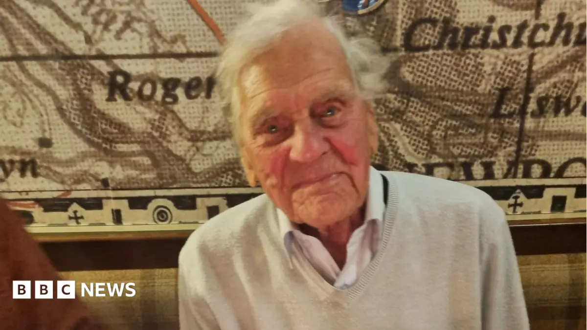Centenarian Phillip Ormerod Dies After Pub Altercation, Inquest Reveals