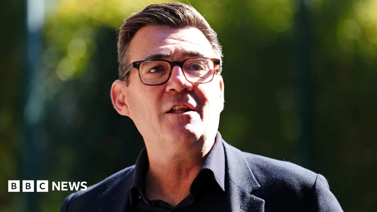 Prime Minister Accelerates Subscription Trap Ban to Combat Living Costs