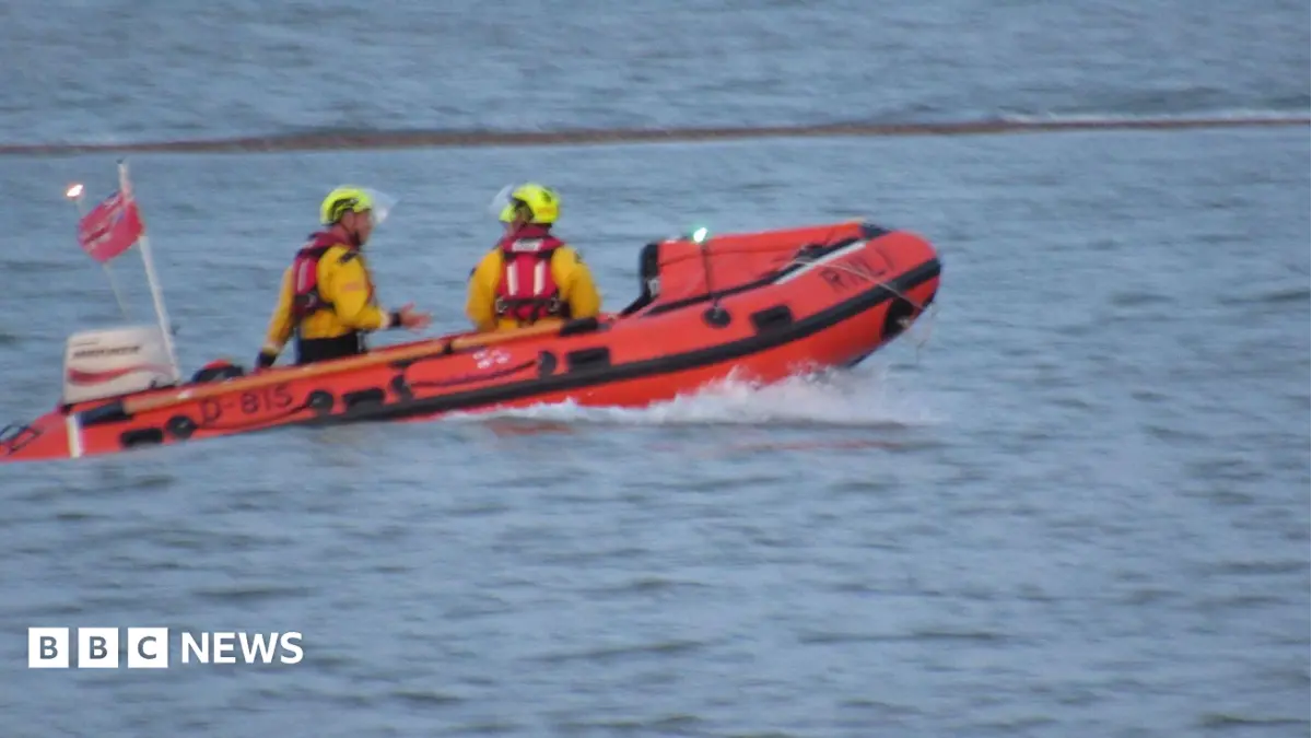 West Mersea Coastguard Responds to Fatal Incident, Police Advise Public to Avoid Beach Area