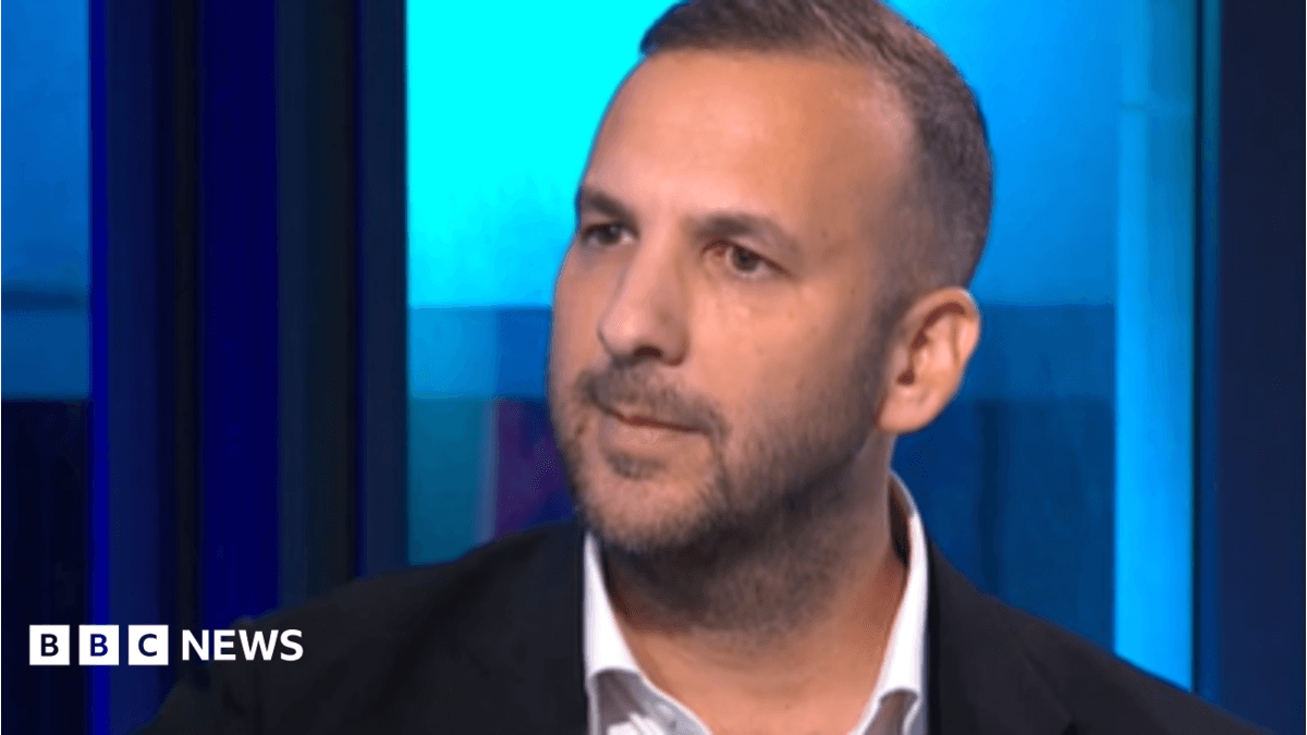 Green Party Co-Leader Adrian Polanski Acknowledges Reposting Guillotine Image, Rejects Apology
