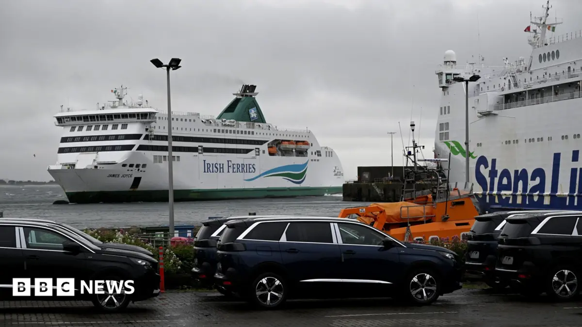 UK-Ireland Ferry Travel Requires Passports, Ending Alternative ID Use
