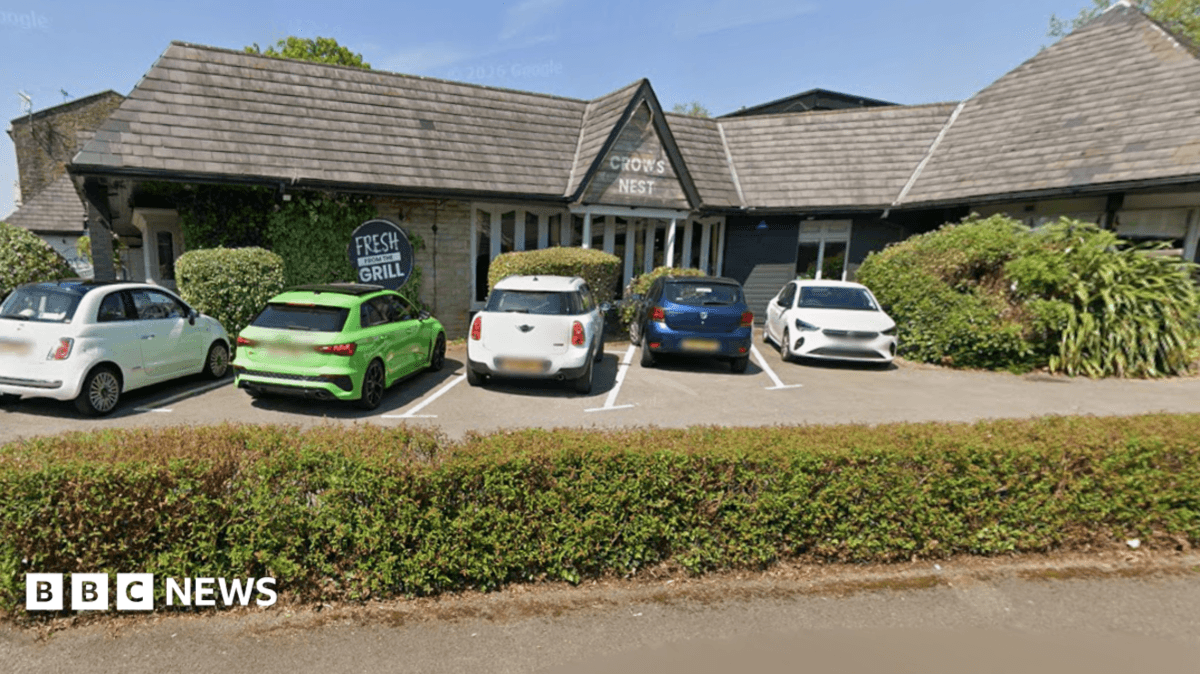 Llanelli Police Arrest 56-Year-Old After Alleged Pub Assault Leaves Centenarian Critical