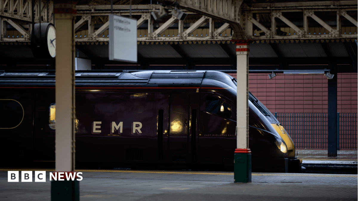 Rail Union RMT Announces Strike Action Over New Hitachi 810 Fleet Safety Concerns