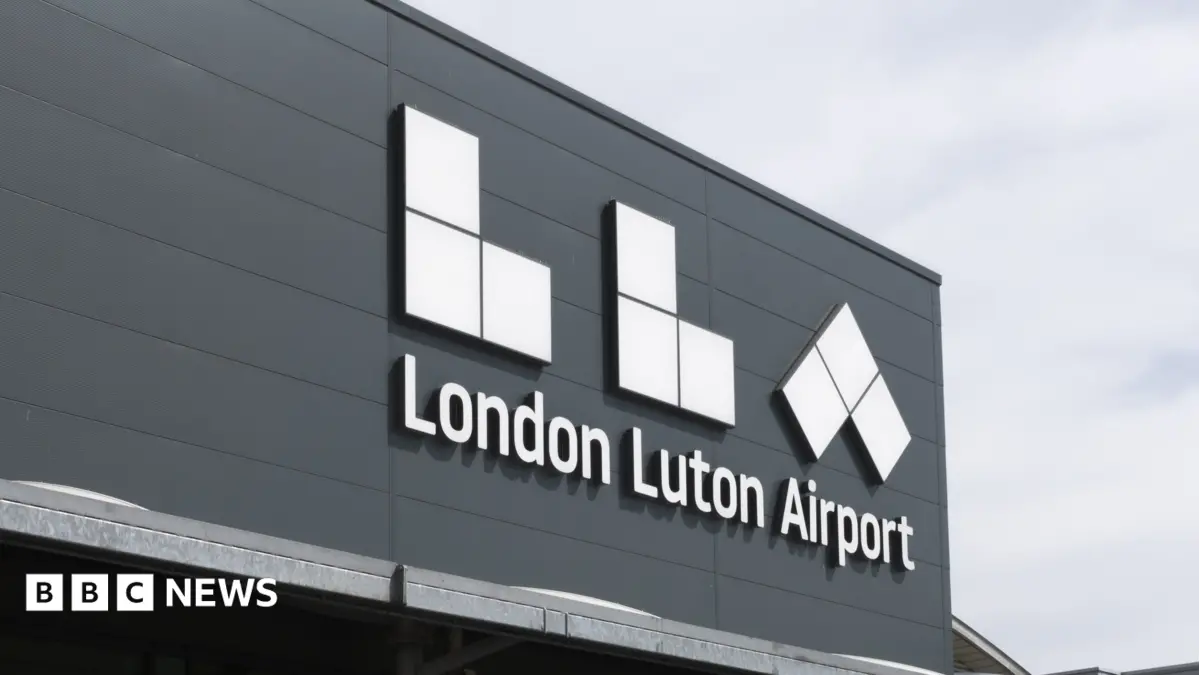 Luton Airport Flights Resume After Lightning Strike Causes Cancellations, Diversions