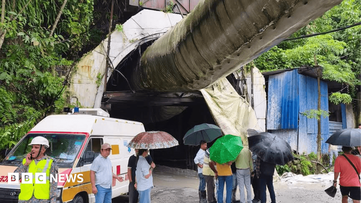 India Tunnel Collapse Traps 12 Workers, Hindering Rescue Operations in Uttarakhand