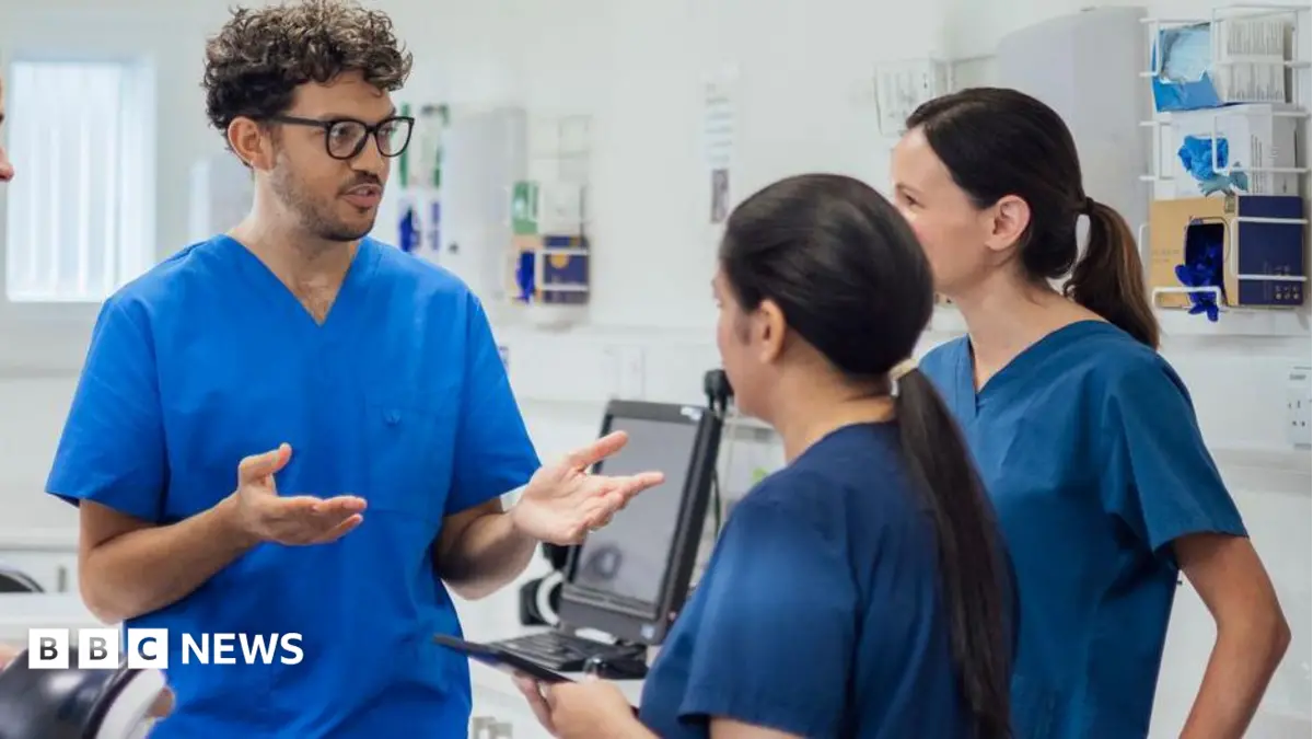 Hundreds of Welsh Nursing Graduates Unable to Secure NHS Positions
