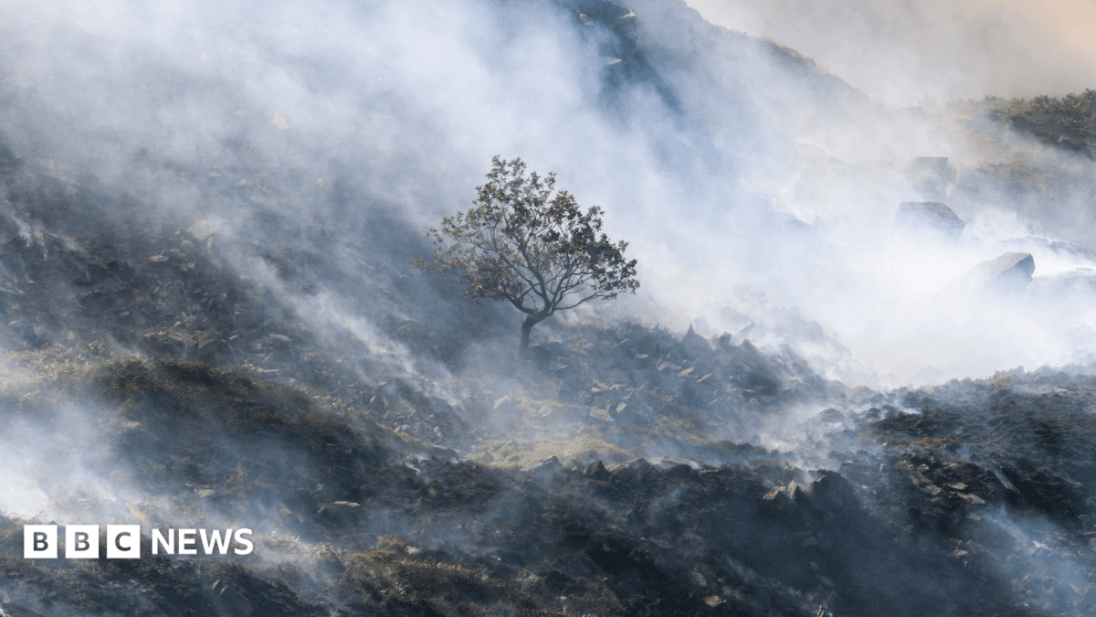 Tintwistle Moor Wildfire Continues Burning After One Month, Covers 2.5 Square Miles