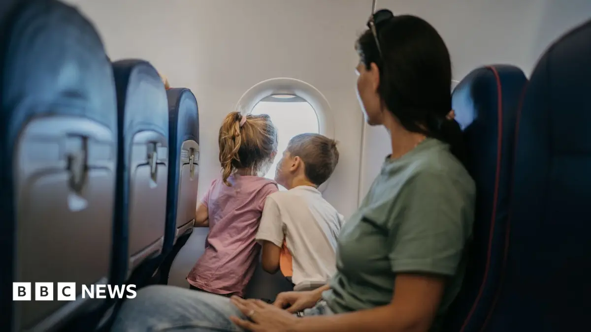 UK Government Plans New Powers to Ban Child-Parent Airline Seating Fees