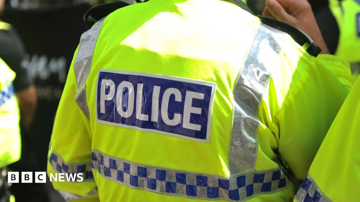 Seventeen Arrested in Co-ordinated Police Raids Targeting Organised Crime Networks