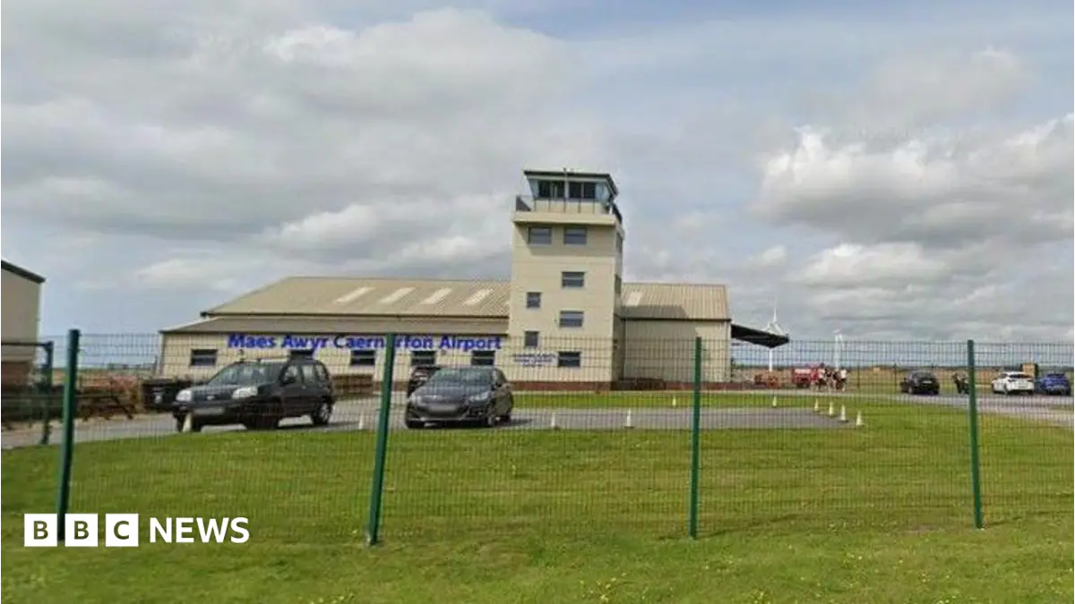 Light Aircraft Crash in Snowdonia Kills Two on Route to Caernarfon Airport