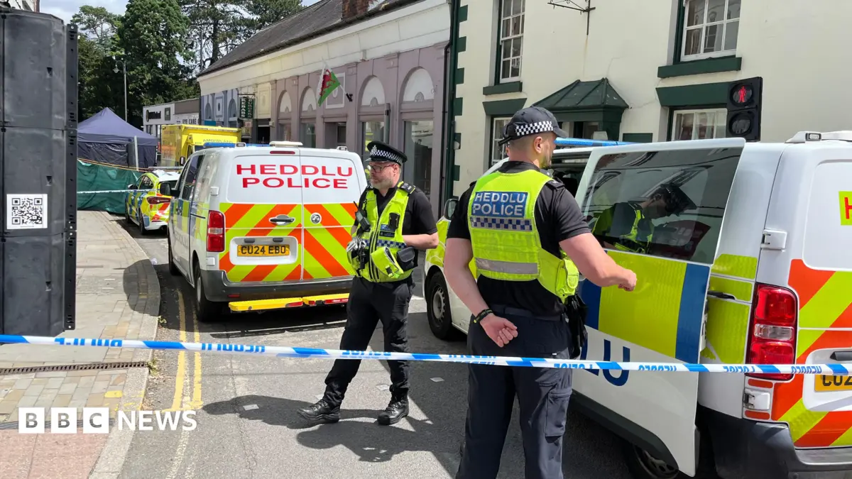 Man Dies on Street in Dudley, 22-Year-Old Held for Murder