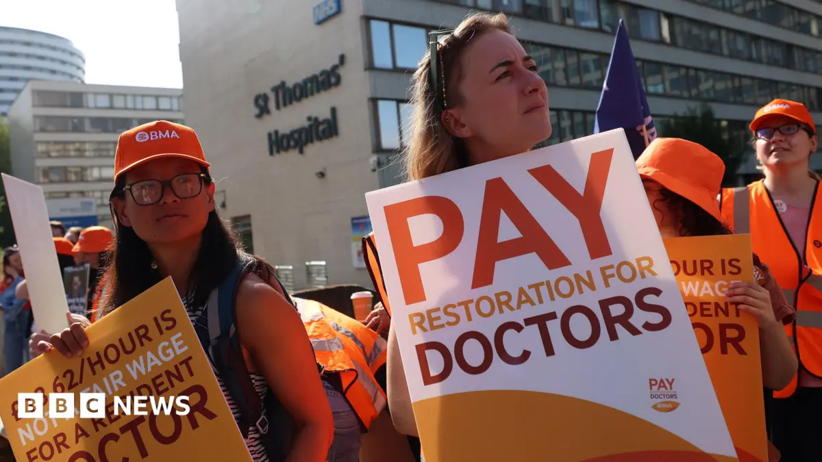 Resident Doctors in England Accept Government's 10.3% Pay Offer, Ending Prolonged Dispute