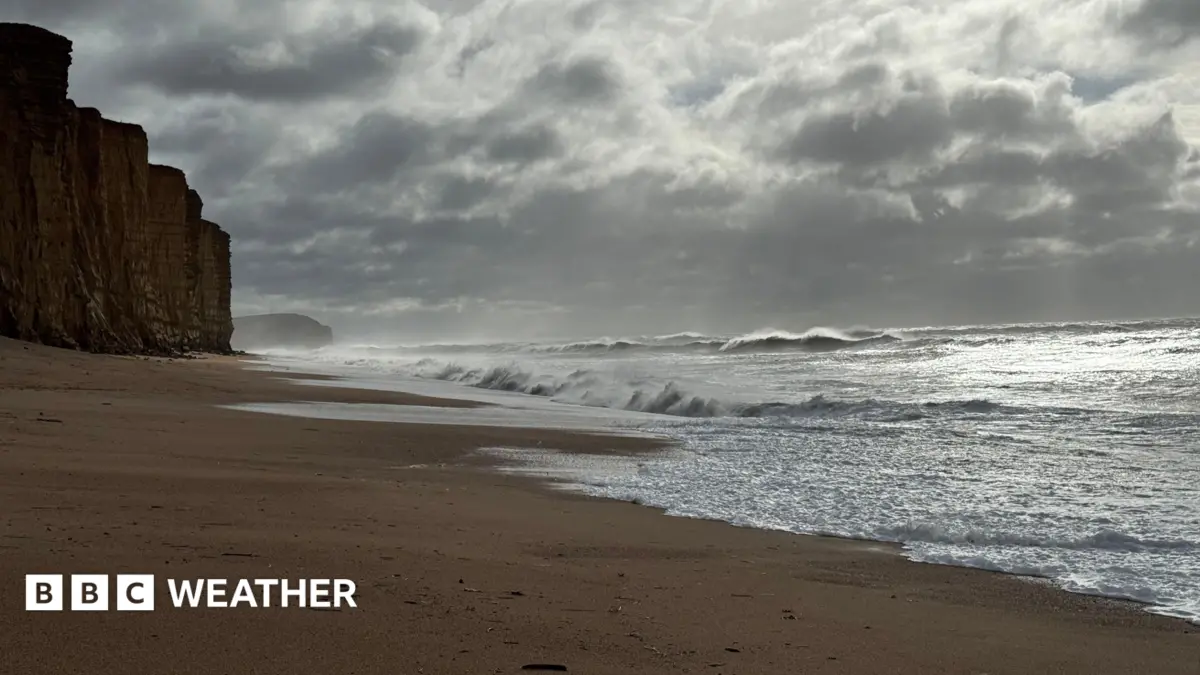 Storm Boelo Approaches UK, Thousands Without Power After Storm Austen