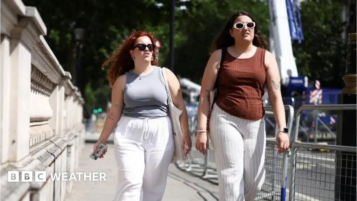 Met Office Extends Amber Heat Warning to Thursday, Southern England Temperatures May Reach 38C