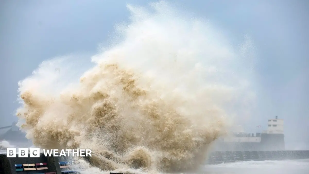 Storm Austen Brings Amber Wind Warning to South West England, Heavy Rain Across UK