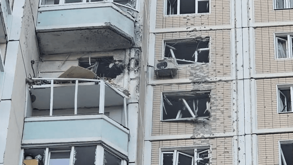 Ukraine Drone Strikes Kill Three in Moscow Region, Injure Twelve at Oil Refinery