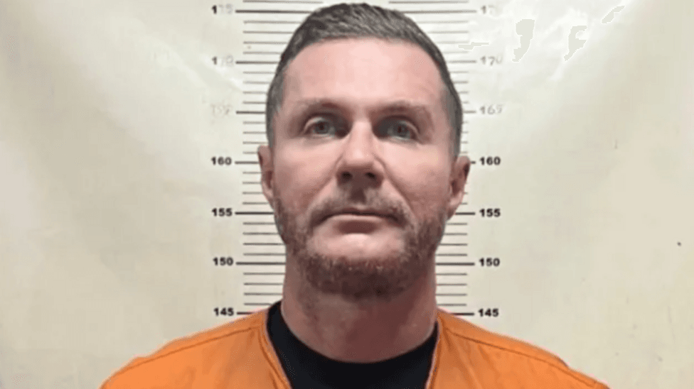 Steven Lyons Fails in Amsterdam Court Bid to Block Spain Extradition