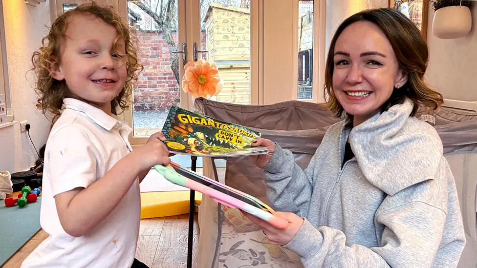 Under-Fives: Government Advises Limiting Screen Time to One Hour Daily