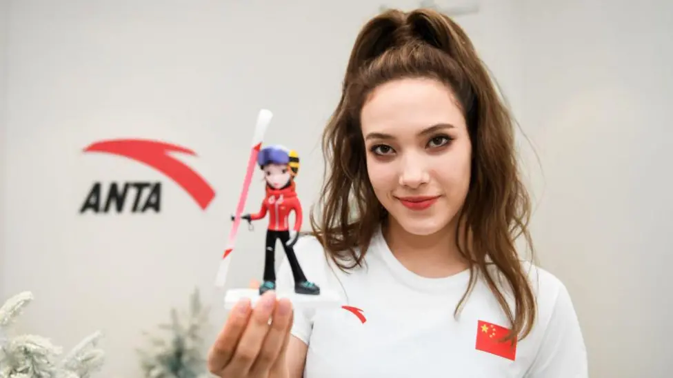 Chinese Sportswear Giant Anta Opens First US Outlet in Los Angeles, Challenging Nike, Adidas