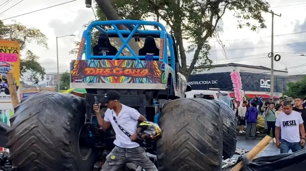 Monster Truck Crash in Popayán Kills Three, Injures Dozens at Sunday Show