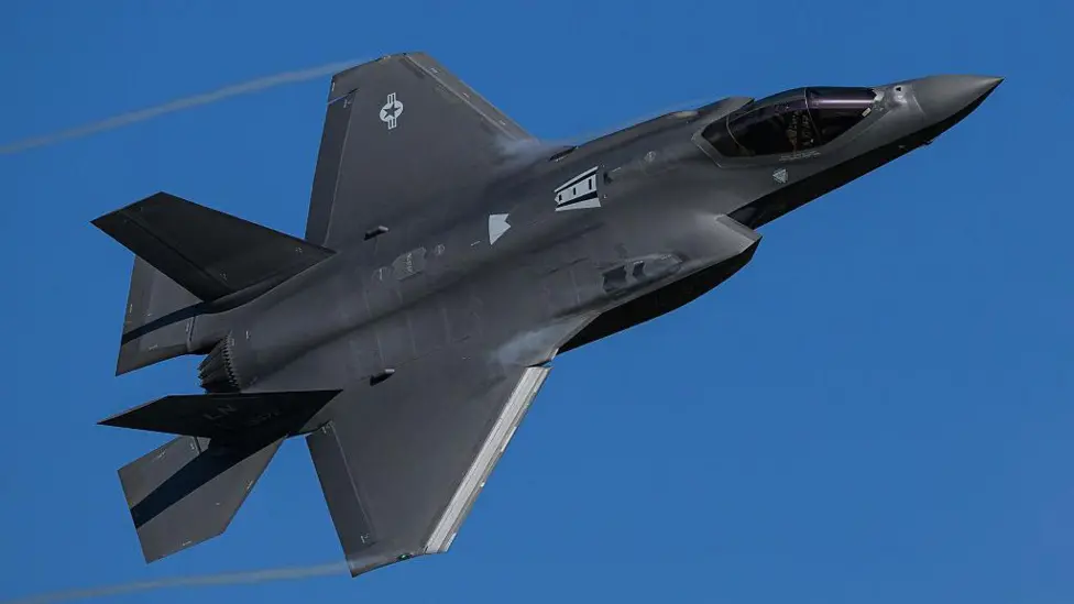 US Strikes Iranian Missile Sites and Boats Near Bandar Abbas Amid Ceasefire