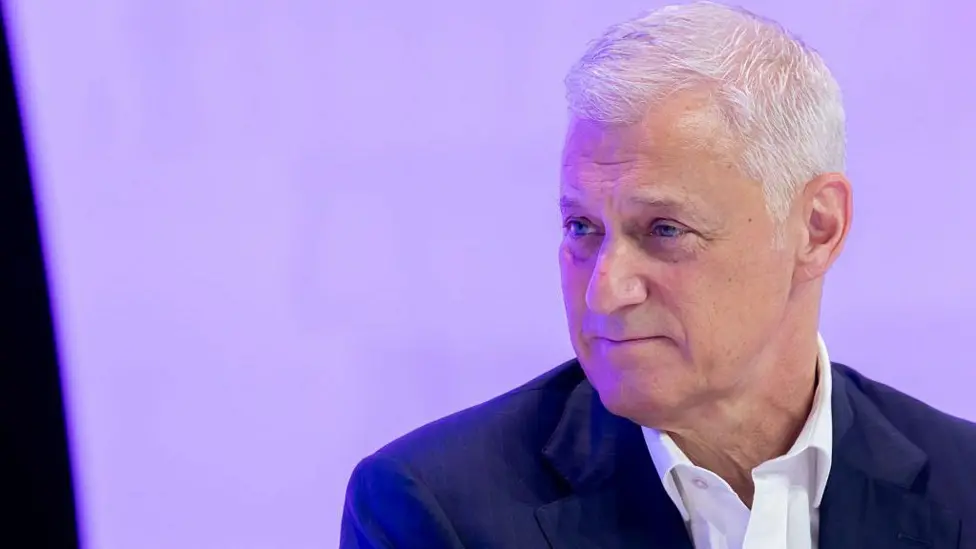 Standard Chartered CEO Bill Winters Apologises for 'Lower Value Human Capital' Automation Remarks