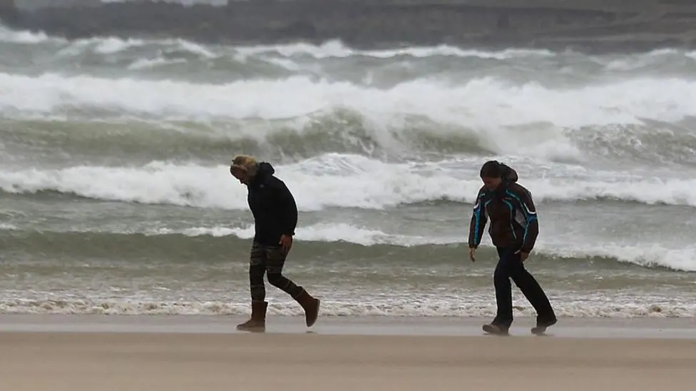 Scotland Braces for Storm Dave: High Winds and Snow Expected Over Easter