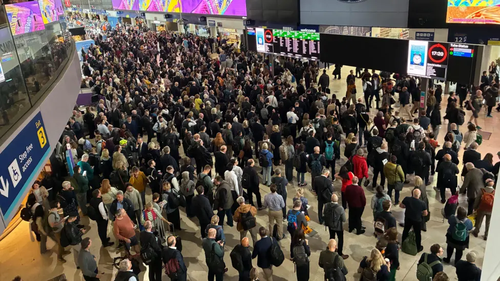 Radio Fault Causes Major Rail Delays Across Southern England, Thousands Affected