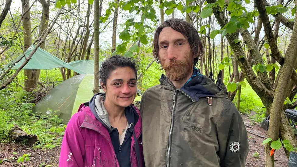 Derby Homeless Couple Reject Hostels, Opt for Park Camp Amid Service Failures