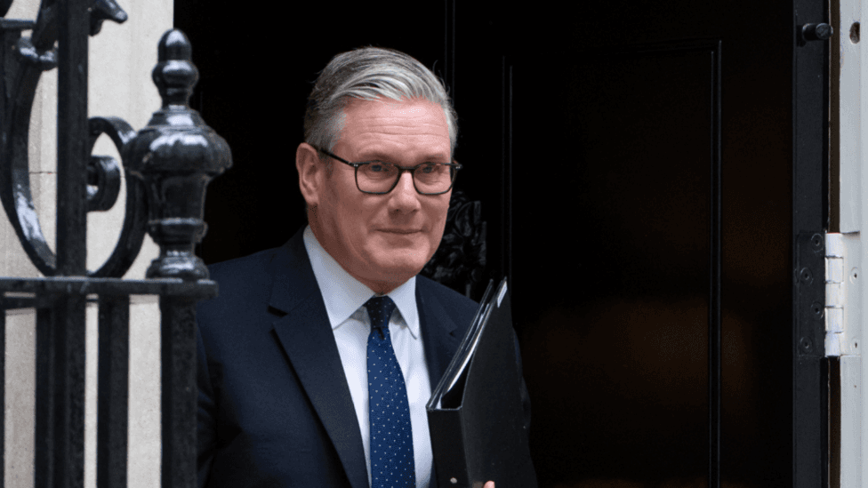 Starmer Blames Foreign Office Over Mandelson US Ambassador Vetting Failure