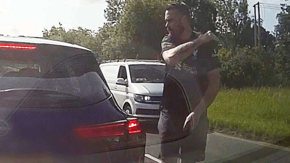 John Lee Receives Suspended Sentence After Llanrwst Dashcam Assault on Motorist, Family Present