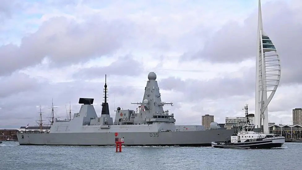 HMS Dragon Docks for Maintenance Amidst Middle East Tensions