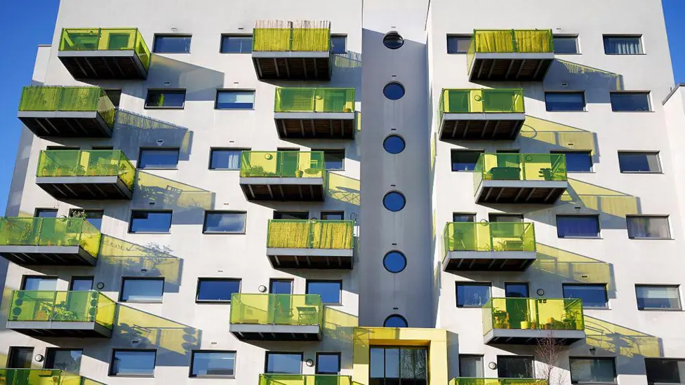 MPs Demand Accelerated £250 Leasehold Ground Rent Cap by Late 2027