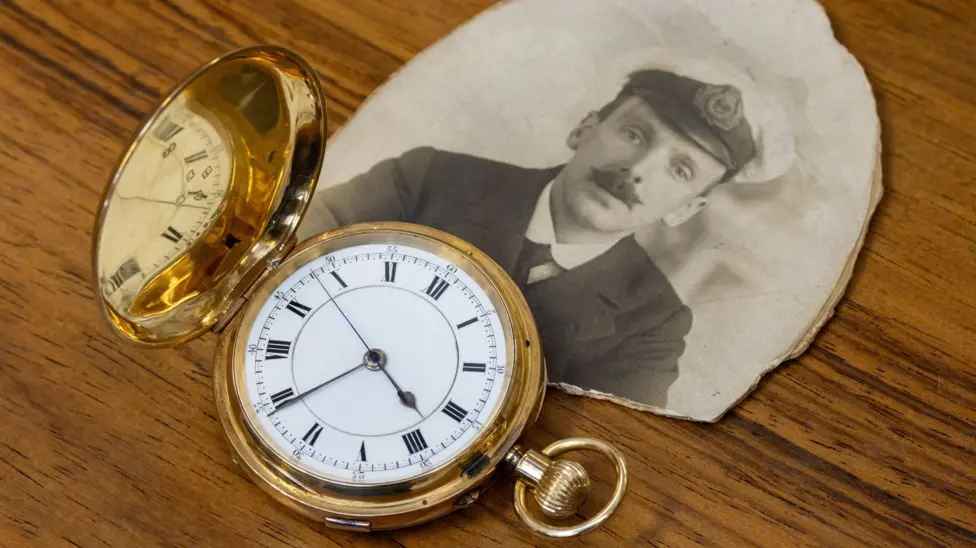 Titanic Hero's Gold Watch Set for Auction, Estimated at
£100,000
