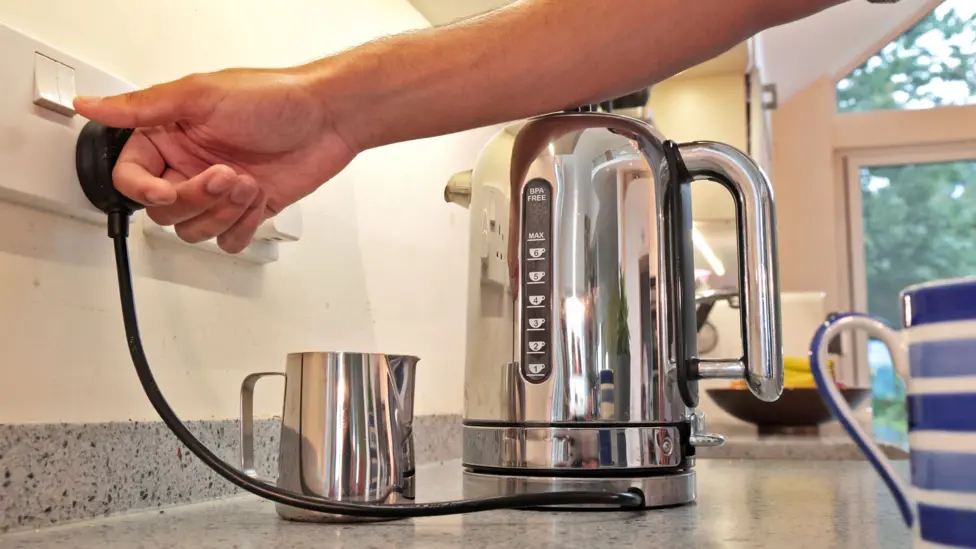 UK Government Targets Electricity Price Shake-Up as Gas Prices Spike on Tuesday