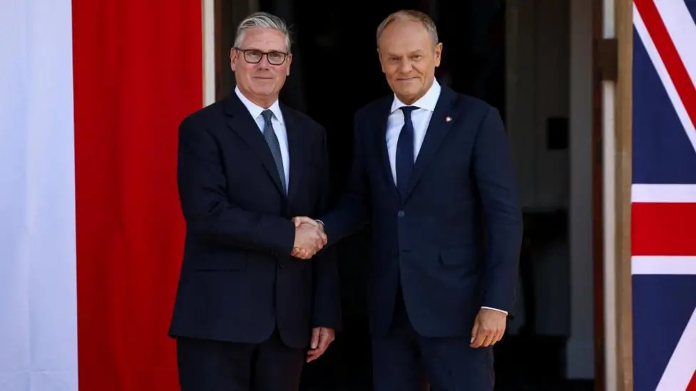 UK and Poland Sign Defence Treaty, Analysts Question Practical Impact Beyond Migration