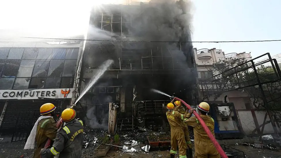 Lucknow Building Fire Kills Fifteen, Uttar Pradesh Authorities Order Inquiry