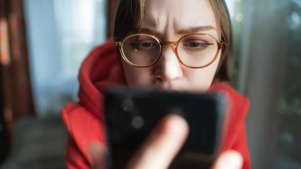 UK Fraud Cases Surge Past Four Million in 2025, AI Amplifies Criminal Tactics