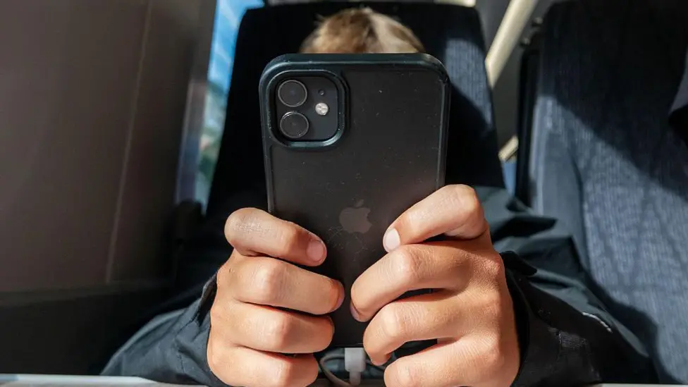 UK Government Commits £57 Million for Satellite WiFi Upgrades on 1,400 Trains