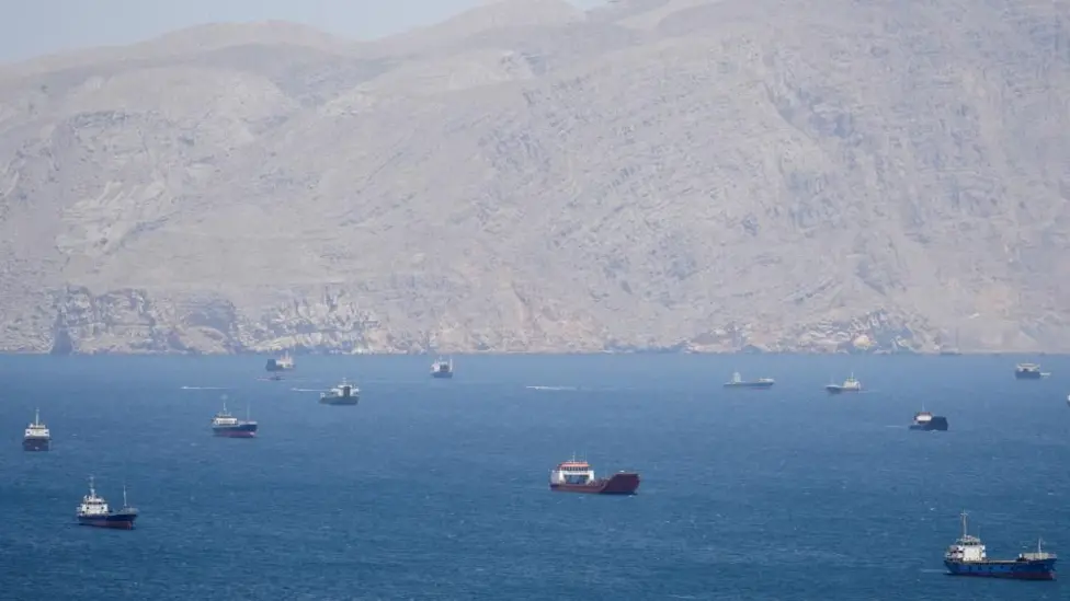 US Threatens Sanctions on Firms Paying Iran Strait of Hormuz Tolls Amid Blockade