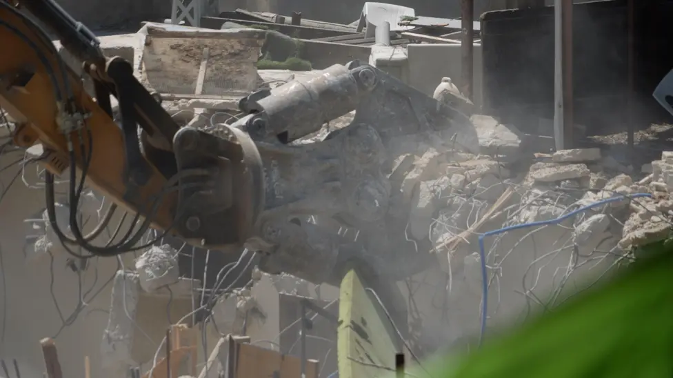 Israel Demolishes 59 Palestinian Homes in East Jerusalem's al-Bustan, Displacing Families
