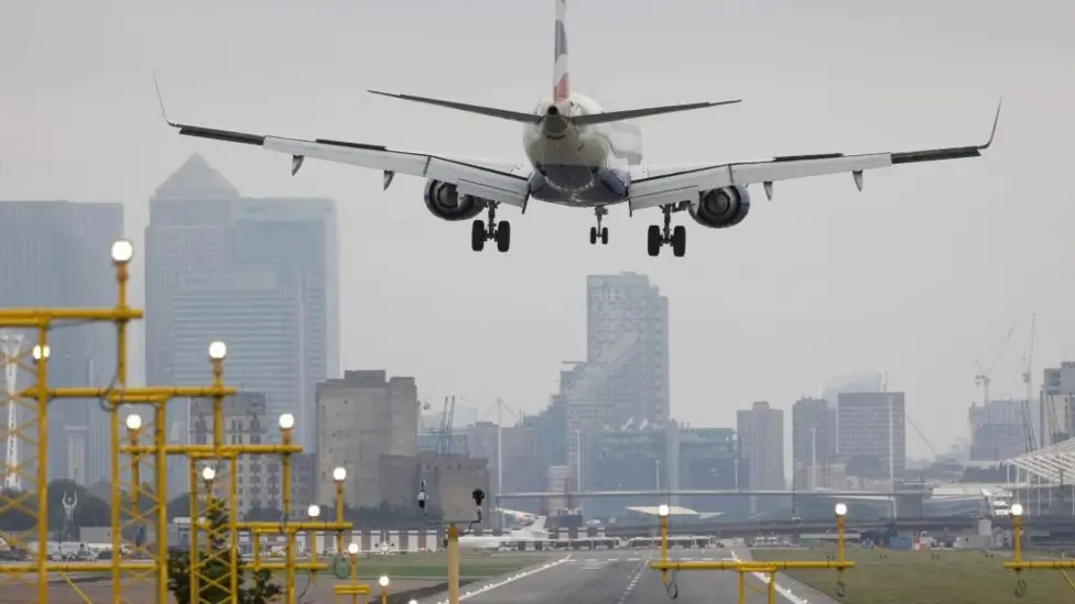UK Government Plans Airline Slot Rule Changes to Counter Iran War Fuel Shortages