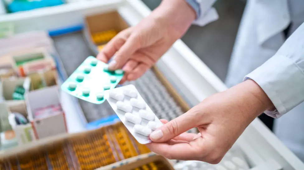 England Faces Unprecedented Medication Shortages, Pharmacies Operating at Significant Losses